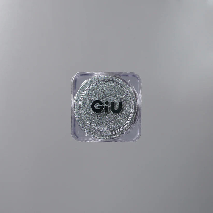 GiU - Benitoite