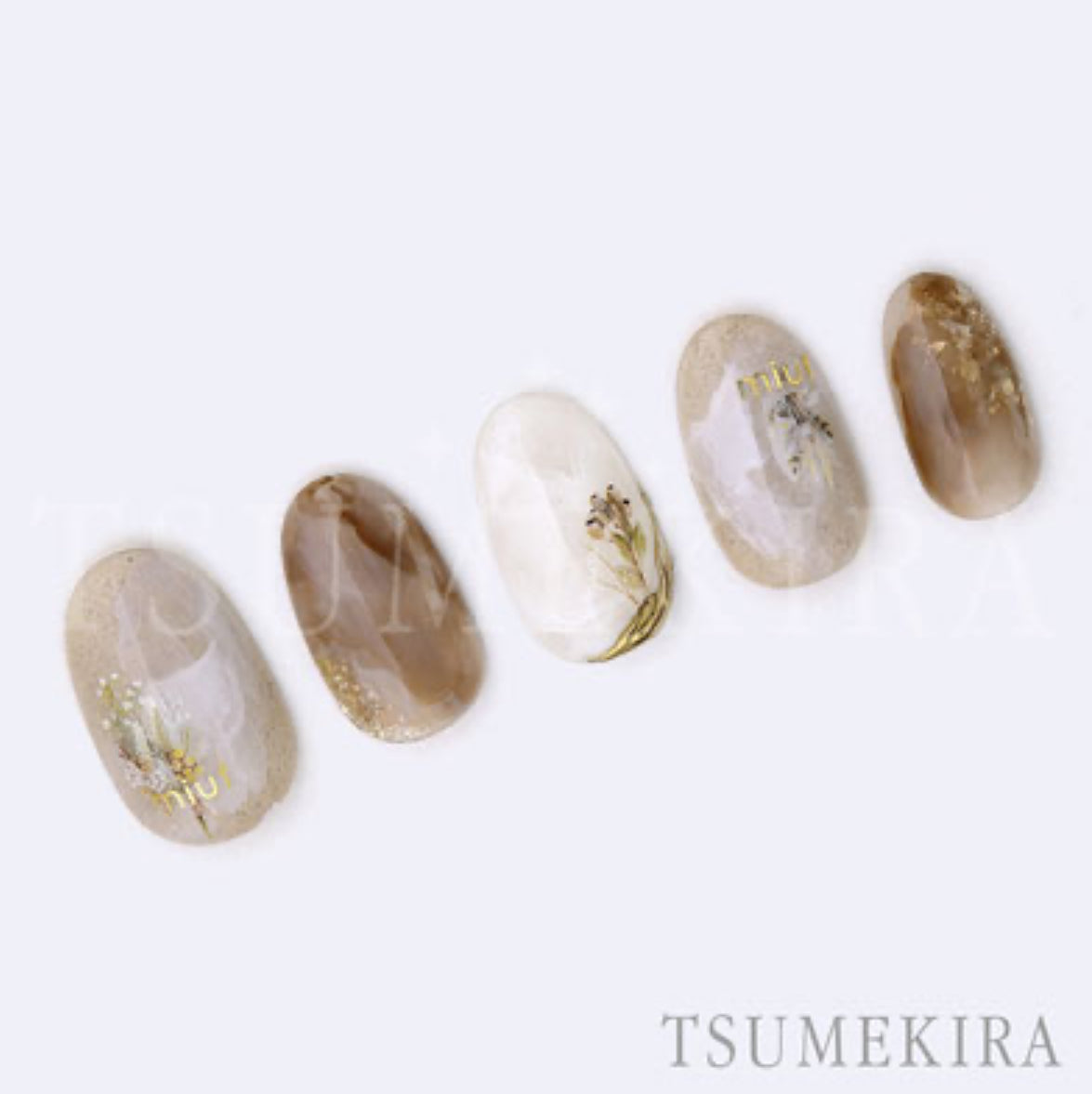 Tsumekira - White Dried Flowers Nail Sticker