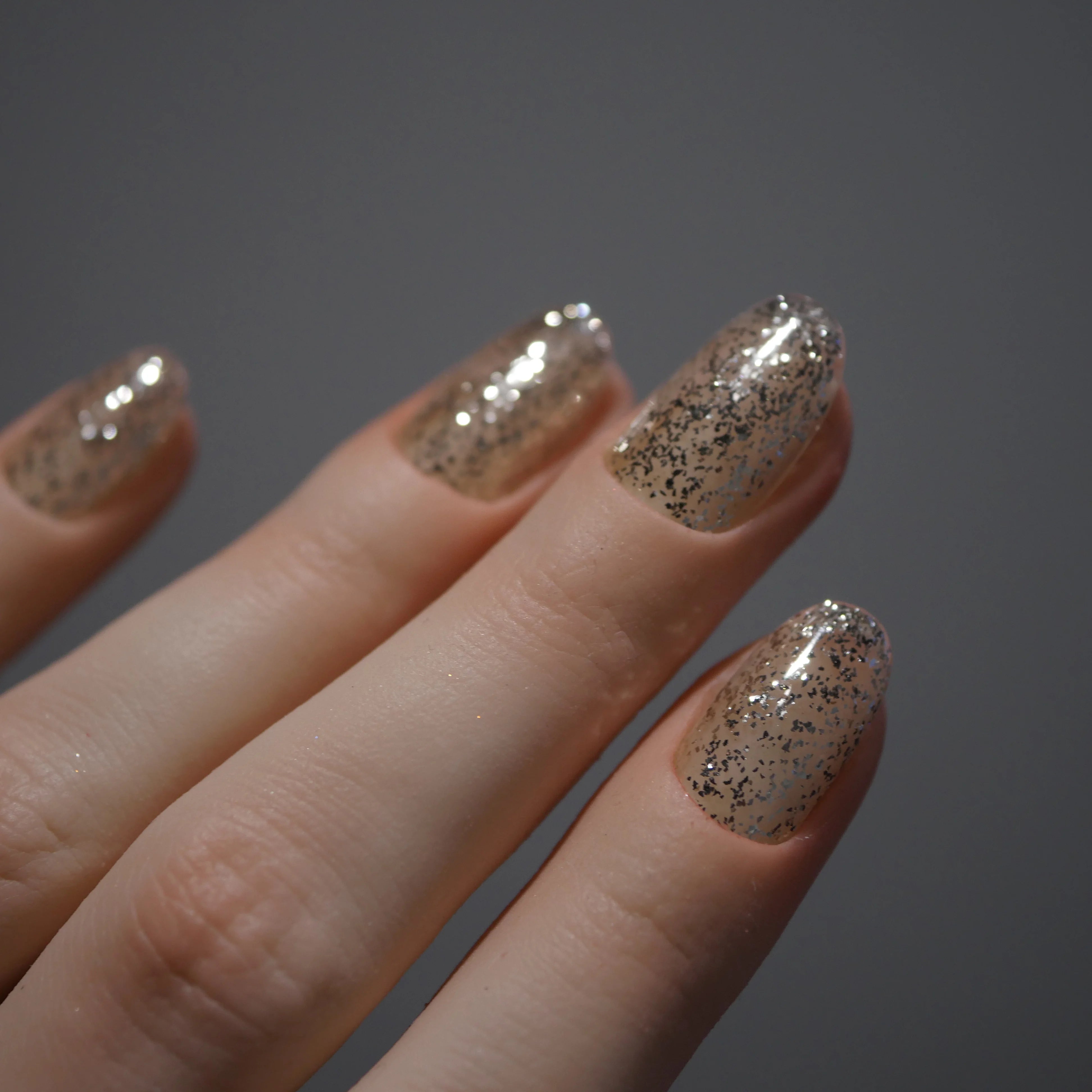 Ungu - Grease Silver Flakes (2 sizes)